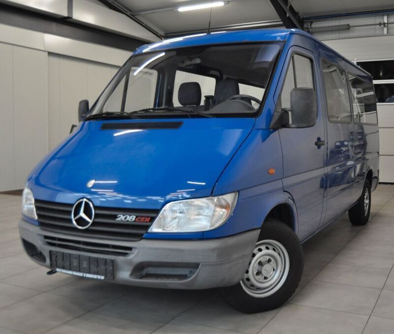 Blau Gebraucht 2001 Mercedes Sprinter Van | 6.490 € (Fairer Preis) - Bild 1/4