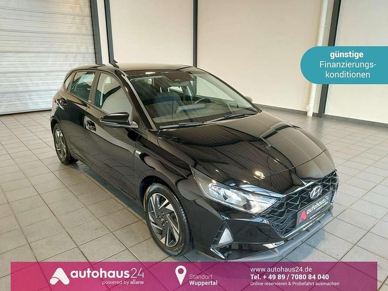 Schwarz Gebraucht 2021 Hyundai i20 Trend Kleinwagen | 13.880 € (Fairer Preis) - Bild 1/4