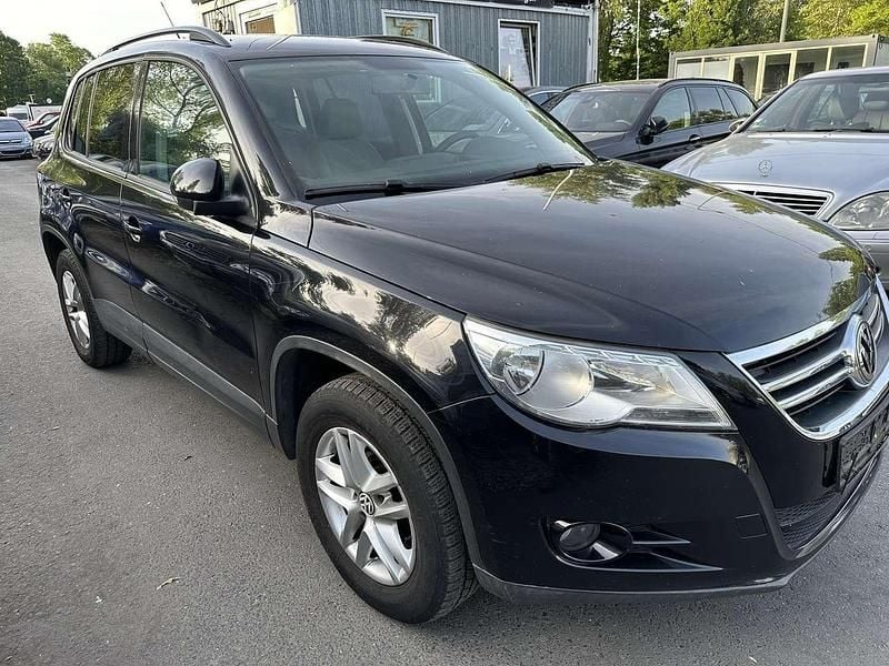 Deep black perleffekt Gebraucht 2008 VW Tiguan SUV | 5.650 € (Guter Preis) - Bild 1/4