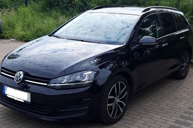Schwarz Gebraucht 2015 VW Golf VII Comfortline Kombi | 10.500 € (Fairer Preis) - Bild 1/4