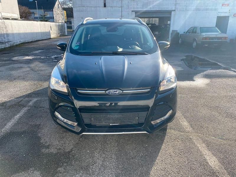 Gebraucht Ford Kuga SYNC Edition 150 PS (110 kW) 2016 Schwarz SUV