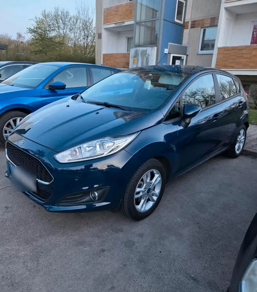 Gebraucht Ford Fiesta 100 PS (73 kW) 2017 Blau Kleinwagen
