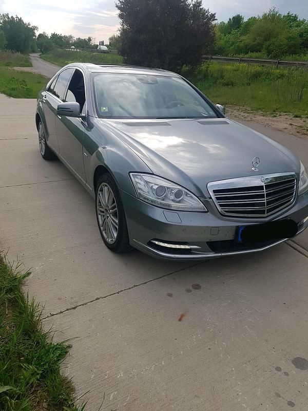Gebraucht Mercedes S320 258 PS (189 kW) 2010 Limousine