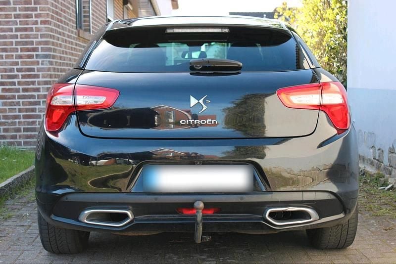 Gebraucht Citroën DS5 163 PS (119 kW) 2014 Schwarz Kleinwagen