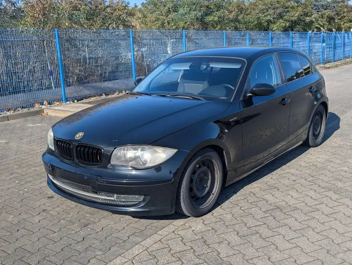 Gebraucht BMW 116 Performance 122 PS (89 kW) 2008 Schwarz Kleinwagen