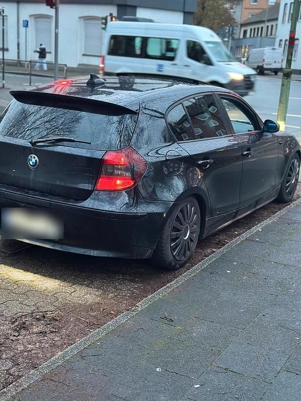 Gebraucht BMW 118 M Sport 130 PS (95 kW) 2006 Schwarz Kleinwagen