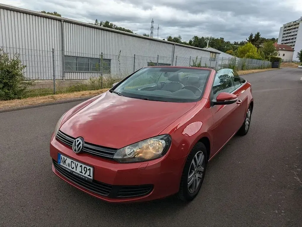 Gebraucht VW Golf Cabriolet 105 PS (77 kW) 2012 Rot Cabrio