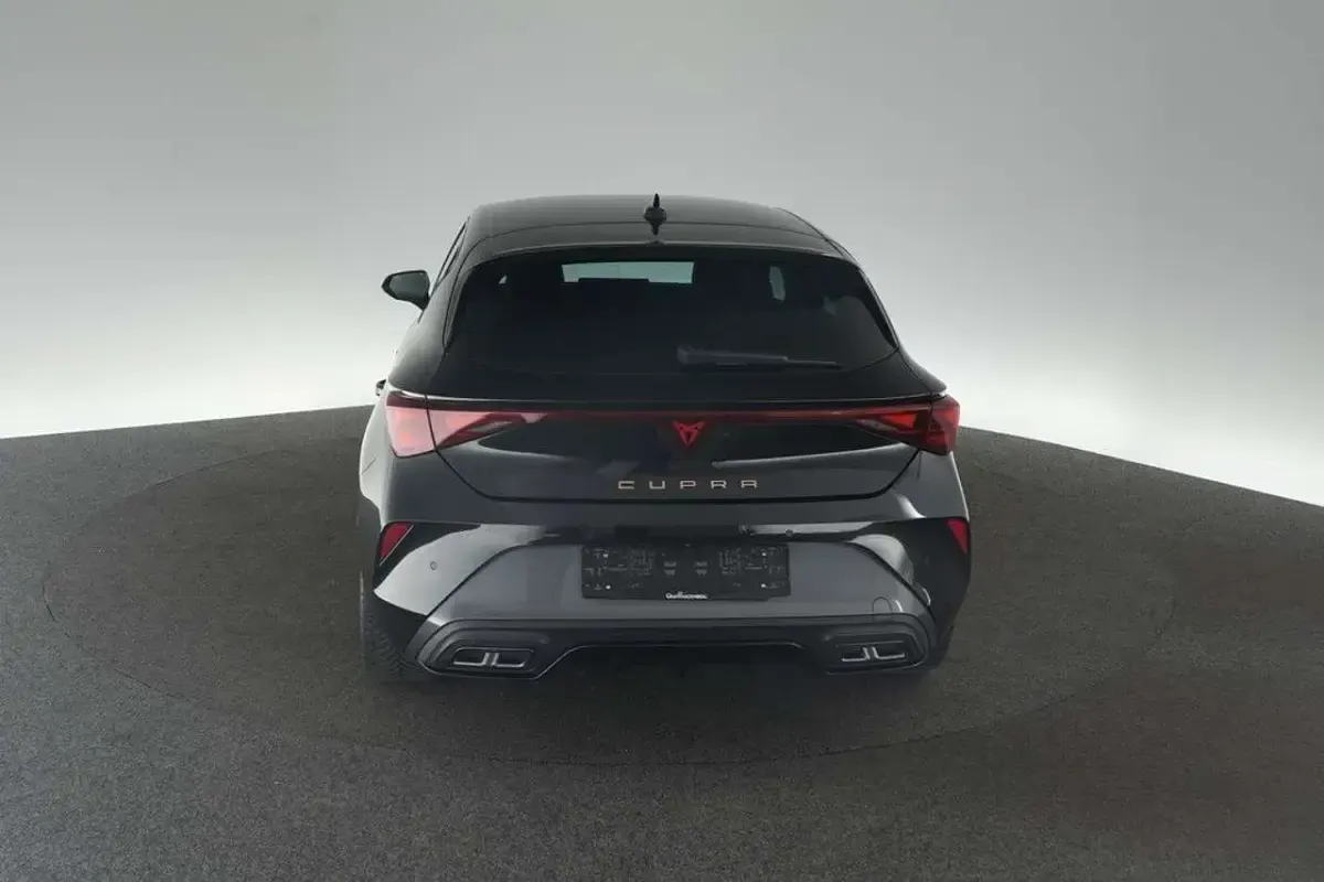 Gebraucht Cupra Leon 150 PS (110 kW) 2025 Schwarz Limousine