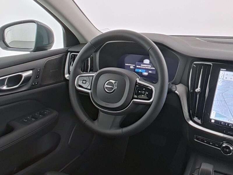Gebraucht Volvo V60 CC Plus 197 PS (144 kW) 2023 Grau Kombi