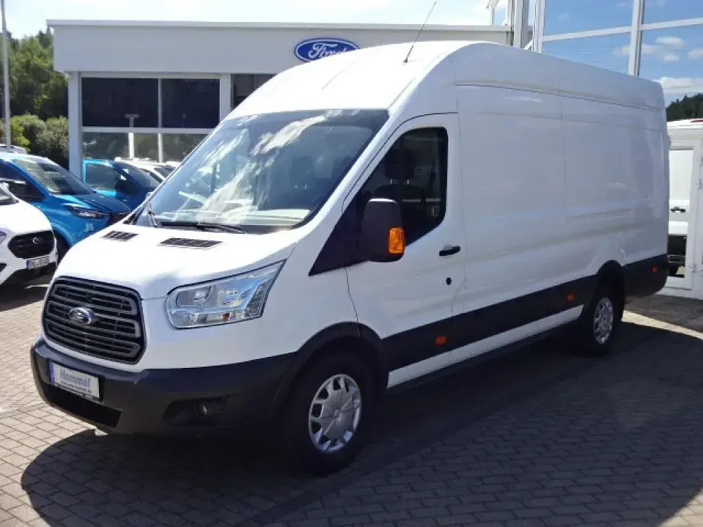 Gebraucht Ford Transit Trend 170 PS (125 kW) 2018 Frostweiß Van