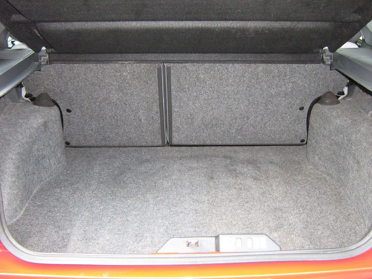 Gebraucht Renault R9 64 PS (47 kW) 1991 Rot Limousine