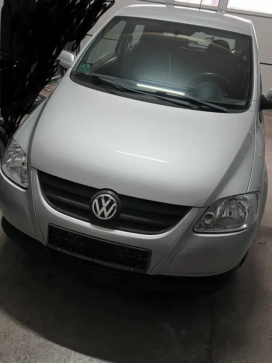 Używany VW Fox 55 KM (40 kW) 2008 Srebrny Hatchback
