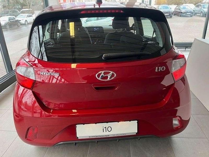 Gebraucht Hyundai i10 Select 67 PS (49 kW) 2022 Dragon red Kleinwagen
