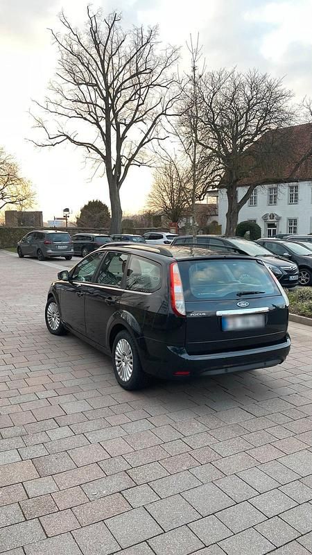Gebraucht Ford Focus 100 PS (73 kW) 2008 Schwarz Kombi