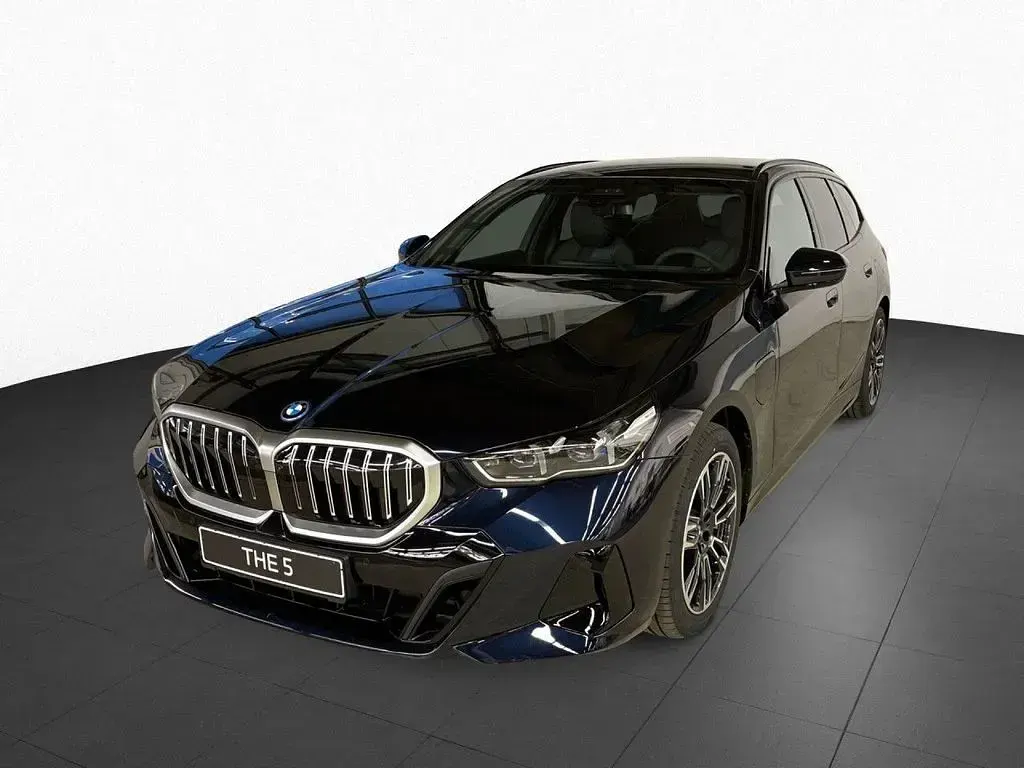 Neu BMW 530e Comfort Edition 299 PS (219 kW) 2025 Schwarz Limousine