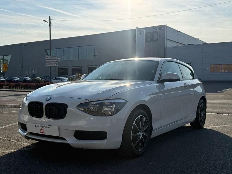 Gebraucht BMW 114 102 PS (75 kW) 2014 Weiß Kleinwagen