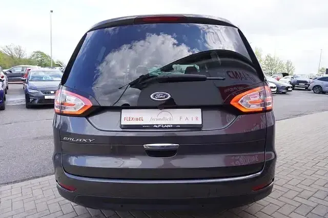 Second-hand Ford Galaxy Titanium 241 CP (177 kW) 2019 Gri Monovolum
