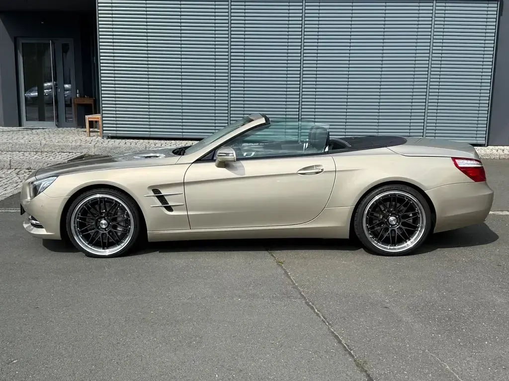 Gebraucht Mercedes SL500 435 PS (319 kW) 2012 Beige Cabrio