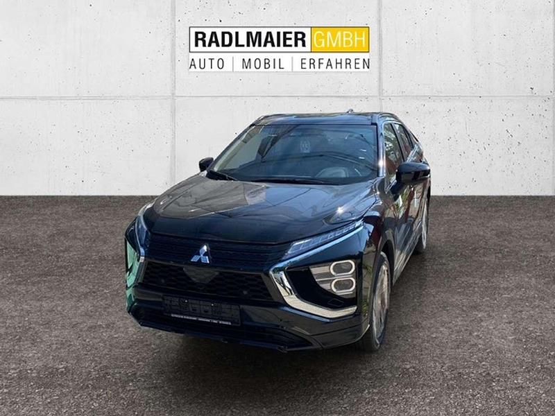 Pantherschwarz Gebraucht 2022 Mitsubishi Eclipse Cross Top SUV | 24.995 € (Etwas zu teuer) - Bild 1/4
