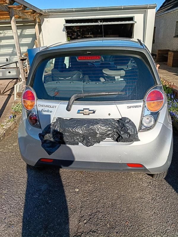 Second-hand Chevrolet Spark 68 CP (50 kW) 2010 Gri Hatchback