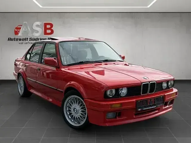 Gebraucht BMW 325 Performance 170 PS (125 kW) 1991 Rot Limousine