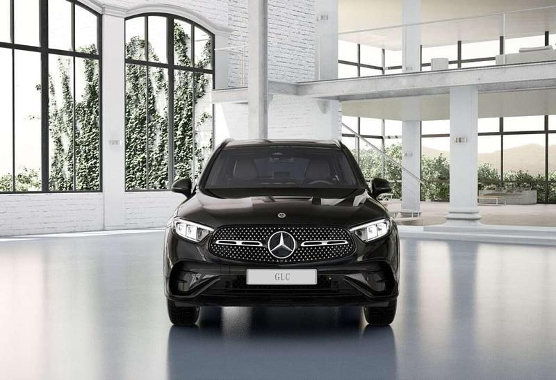 Gebraucht Mercedes GLC220 AMG 197 PS (144 kW) 2026 Metalliclack obsidianschwarz m SUV