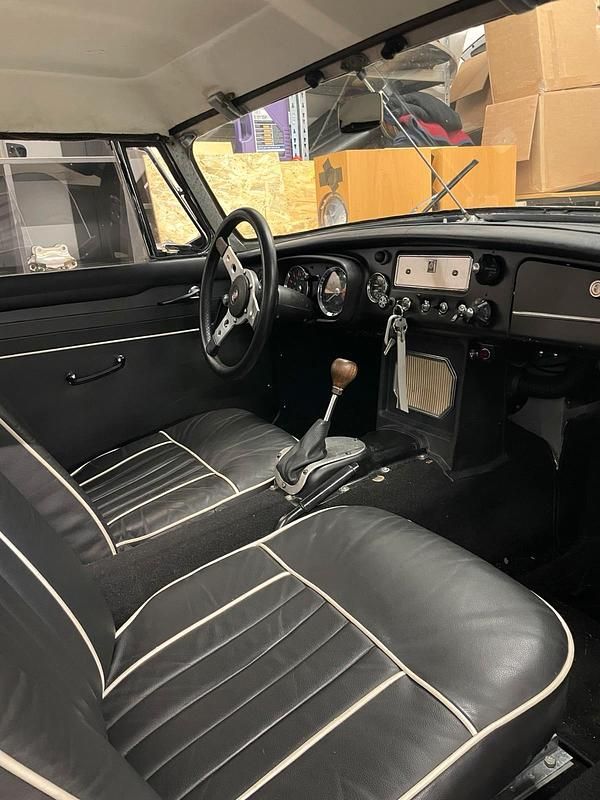 Gebraucht MG B 100 PS (73 kW) 1966 Grau Cabrio