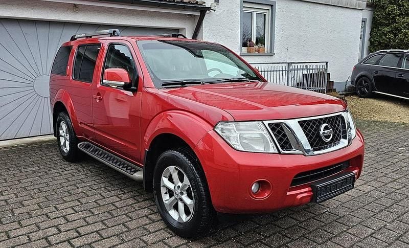 Gebraucht Nissan Pathfinder SE 190 PS (139 kW) 2012 Rot SUV