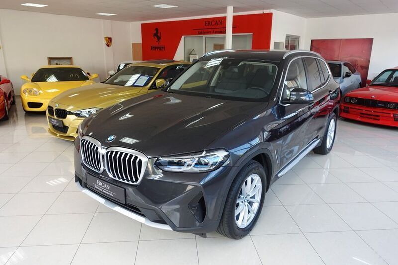 Grau Gebraucht 2022 BMW X3 Sport Line SUV | 38.900 € (Guter Preis) - Bild 1/4