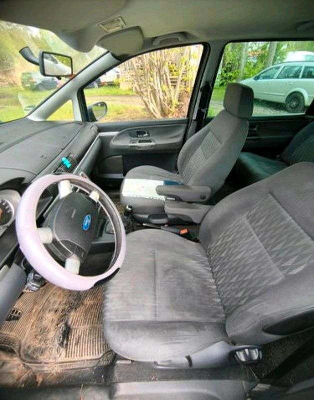 Gebraucht Ford Galaxy 115 PS (84 kW) 2000 Grün Van / Kleinbus