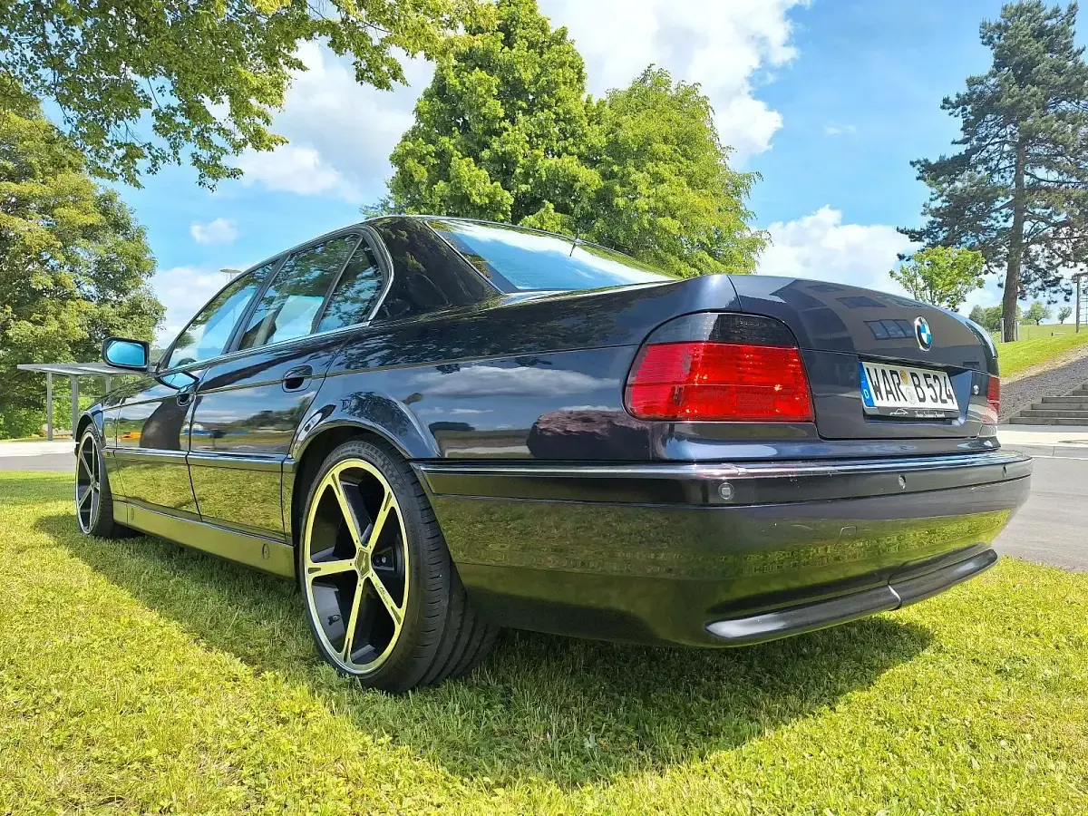 Brugt BMW 735 235 HK (172 kW) 1996 Blå Sedan