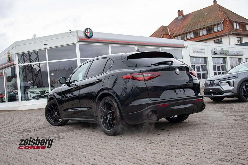 Gebraucht Alfa Romeo Stelvio Veloce 280 PS (205 kW) 2018 Nero vulcano SUV