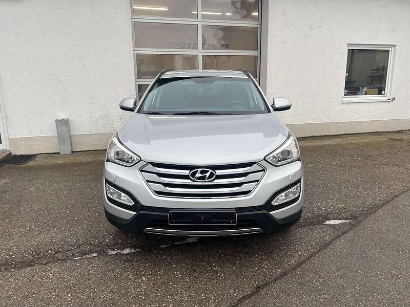 Gebraucht Hyundai Santa Fe Style 197 PS (144 kW) 2015 Sleek silver / met SUV