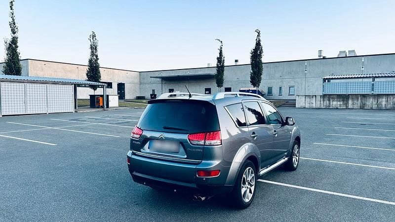 Gebraucht Citroën C-Crosser Exclusive 156 PS (114 kW) 2010 Grau SUV