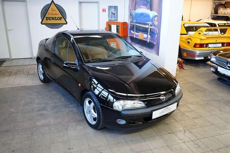 Schwarz Gebraucht 1997 Opel Tigra Coupé | 11.990 € - Bild 1/4