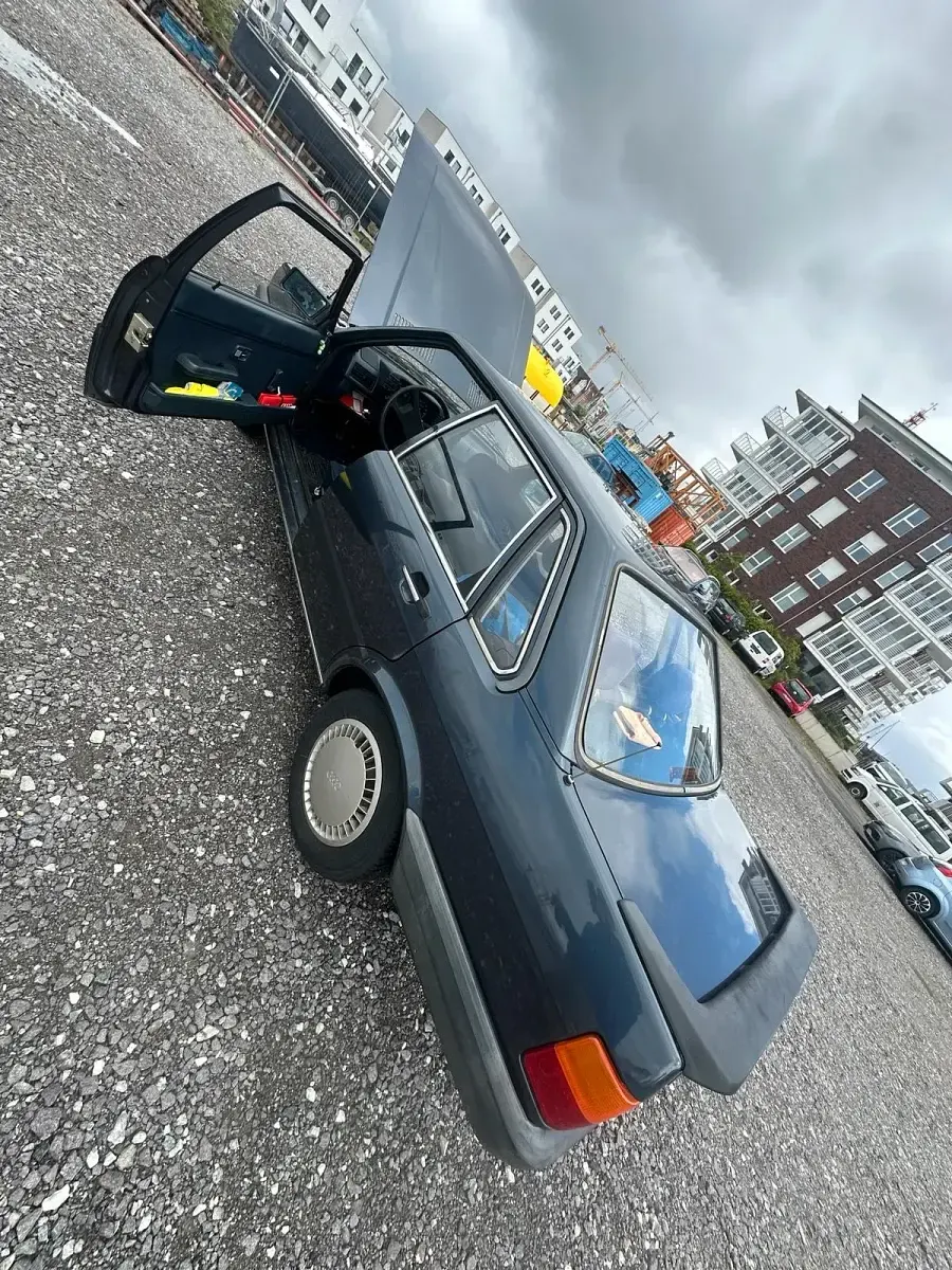 Occasion Audi 80 90 ch (66 kW) 1987 Bleue Berline