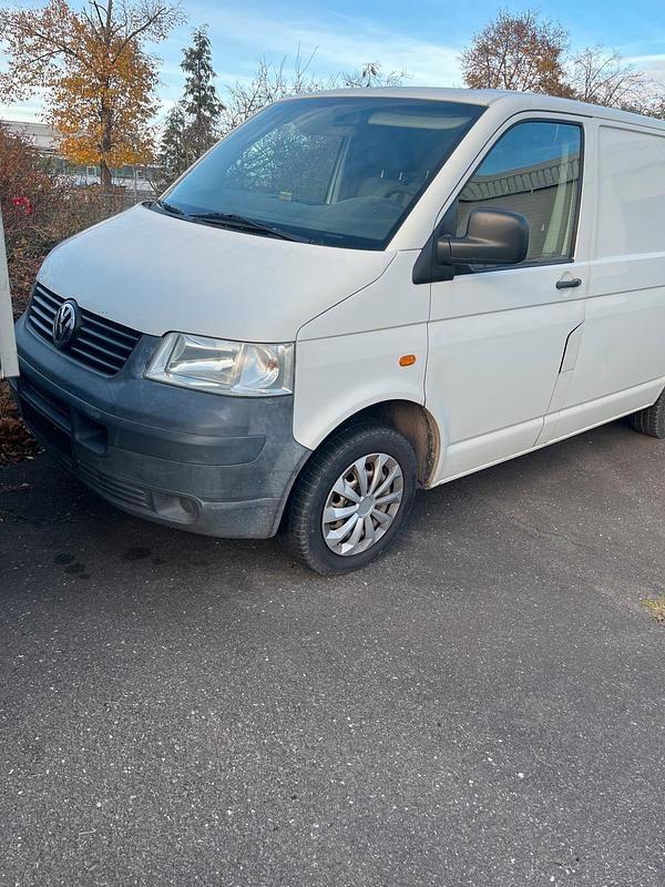 Weiß Gebraucht 2005 VW T5 Van | 5.800 € (Etwas zu teuer) - Bild 1/4