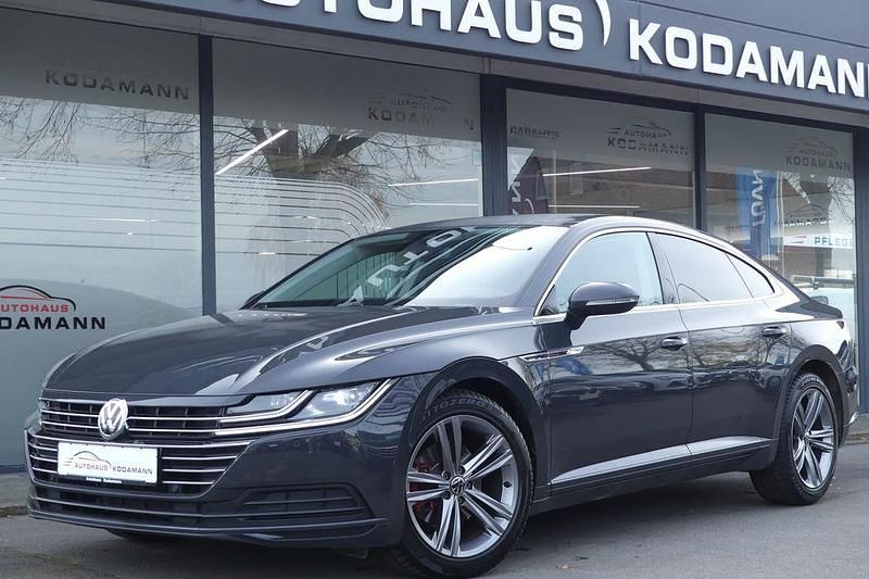 Grau Gebraucht 2018 VW Arteon R-line Limousine | 20.950 € (Guter Preis) - Bild 1/4