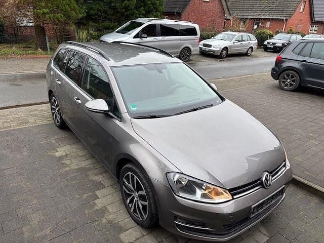 Grau Gebraucht 2016 VW Golf VII Allstar Kombi | 9.350 € (Guter Preis) - Bild 1/4