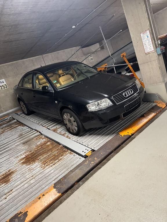 Schwarz Gebraucht 2002 Audi A6 Limousine | 1.650 € (Superpreis) - Bild 1/4