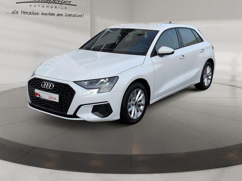 Gebraucht Audi A3 Design 150 PS (110 kW) 2021 Weiß (ibisweiß) Limousine