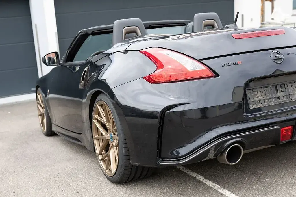 Gebraucht Nissan 370Z Nismo 362 PS (266 kW) 2012 Schwarz Cabrio