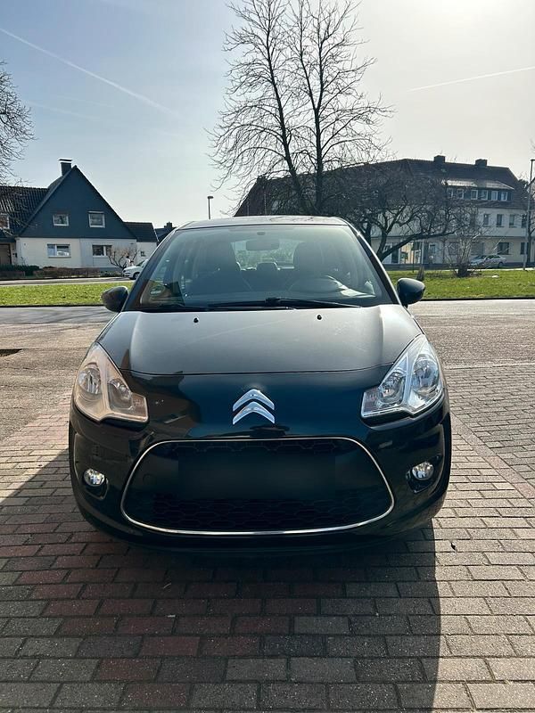 Gebraucht Citroën C3 74 PS (54 kW) 2011 Schwarz Kleinwagen