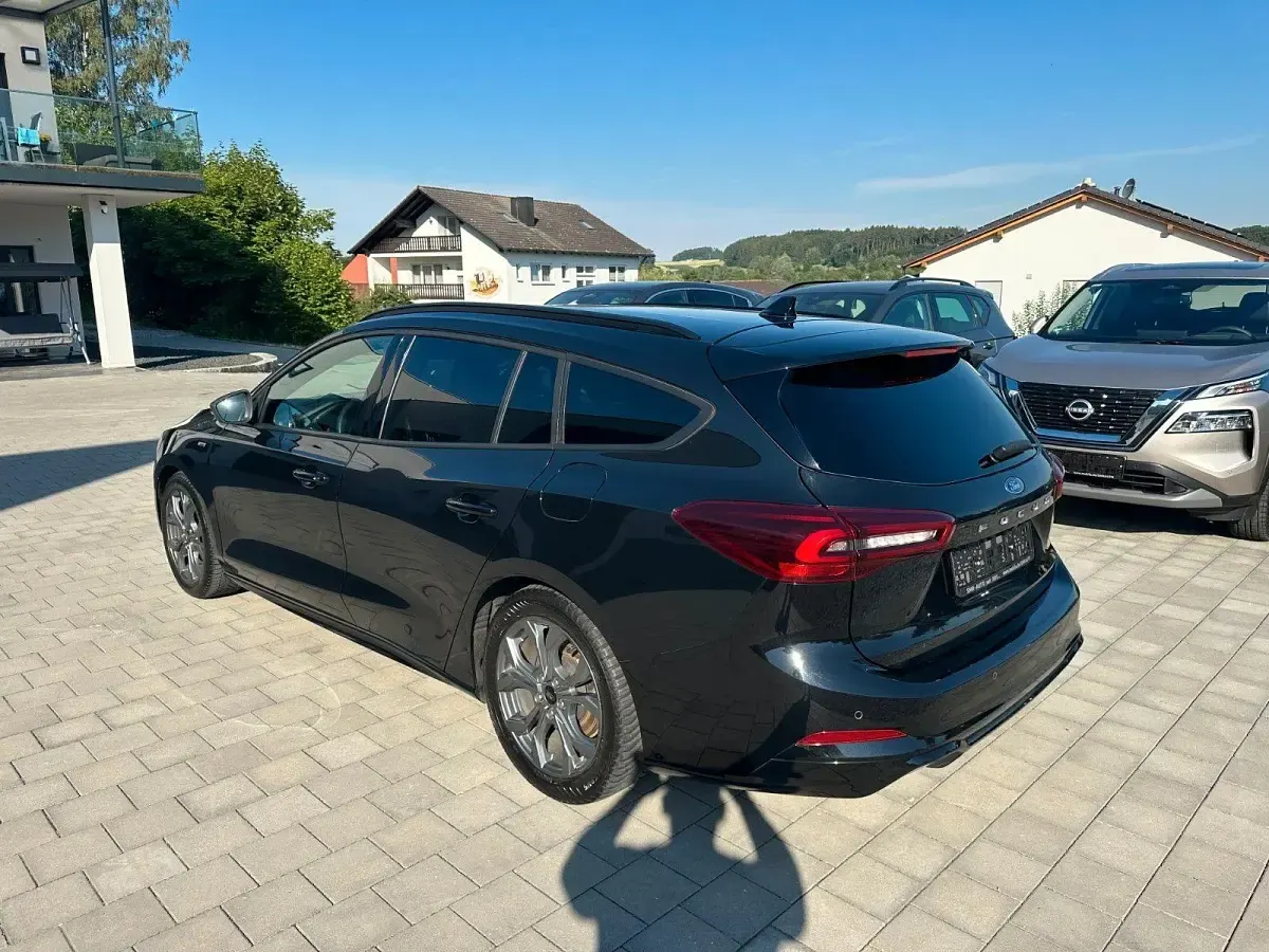 Gebraucht Ford Focus ST-Line 155 PS (114 kW) 2024 Schwarz Kombi
