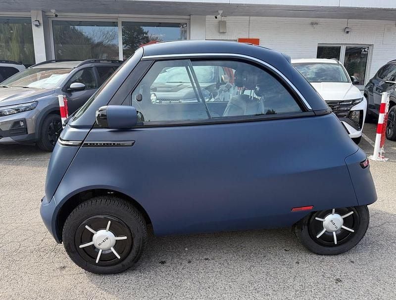 Gebraucht Micro Microlino 13 kW (18 PS) 2024 Blau Kleinwagen