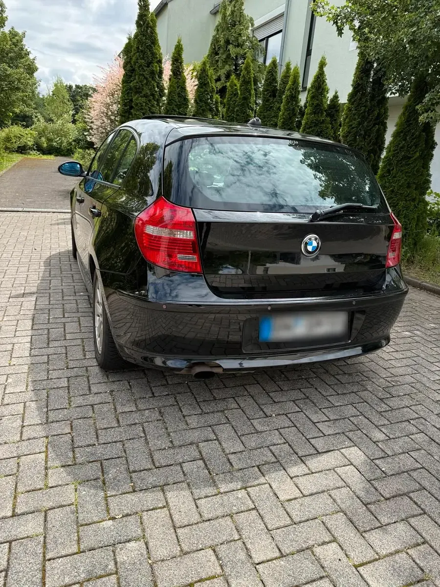 Gebraucht BMW 118 143 PS (105 kW) 2007 Schwarz Kleinwagen
