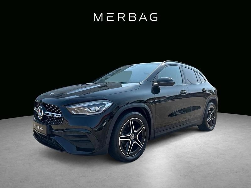 Schwarz Gebraucht 2022 Mercedes GLA180 SUV | 31.900 € (Fairer Preis) - Bild 1/4