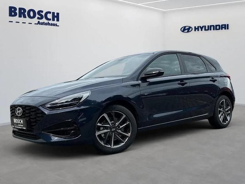 Neu Hyundai i30 Advantage 140 PS (102 kW) 2025 Blau Limousine