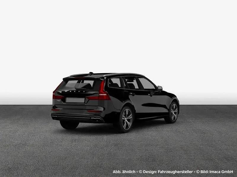 Gebraucht Volvo V60 R-Design 398 PS (292 kW) 2022 Black stone 019 Kombi
