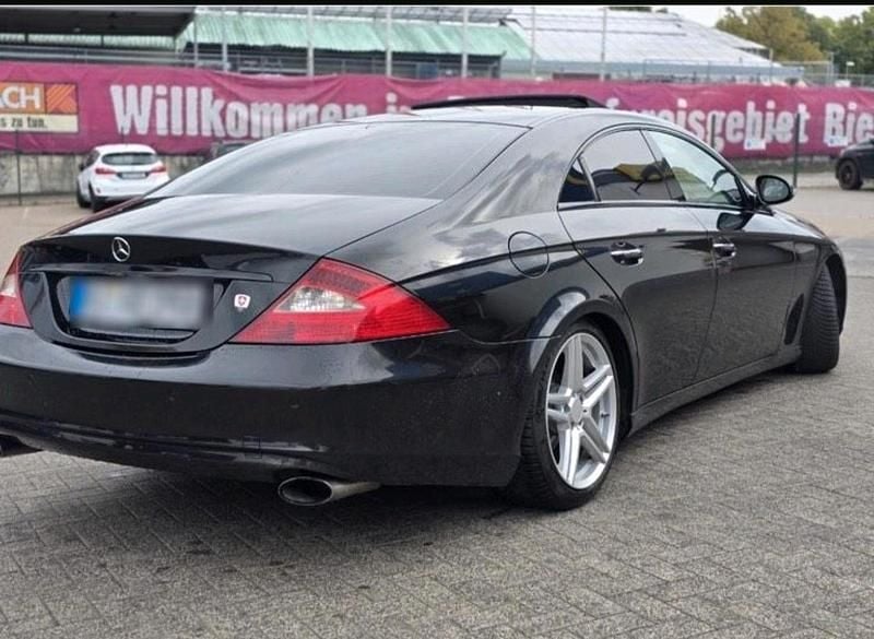 Schwarz Gebraucht 2006 Mercedes CLS320 Limousine | 5.500 € (Superpreis) - Bild 1/4